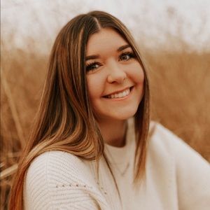 Meet your Posher, Savannah